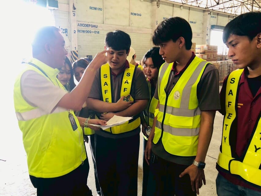 จากห้องเรียนสู่ท่าเรือ สัมผัสระบบโลจิสติกส์ระดับประเทศ