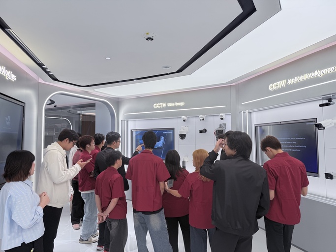 ยกระดับการเรียนรู้เทคโนโลยีสมัยใหม่ ศึกษาดูงานนวัตกรรมความปลอดภัยอัจฉริยะ AIoT