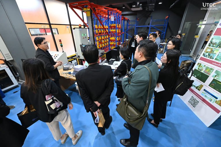 คณะวิศวกรรมศาสตร์ ได้ให้การต้อนรับ คณะศึกษาดูงานจากมหาวิทยาลัยสุโขทัยธรรมาธิราช เยี่ยมชมศึกษาดูงาน AI Innovation