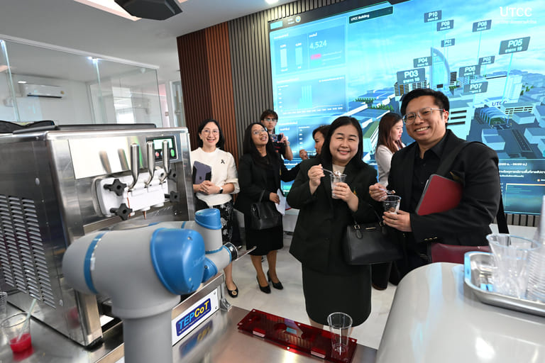 คณะวิศวกรรมศาสตร์ ได้ให้การต้อนรับ คณะศึกษาดูงานจากมหาวิทยาลัยสุโขทัยธรรมาธิราช เยี่ยมชมศึกษาดูงาน AI Innovation