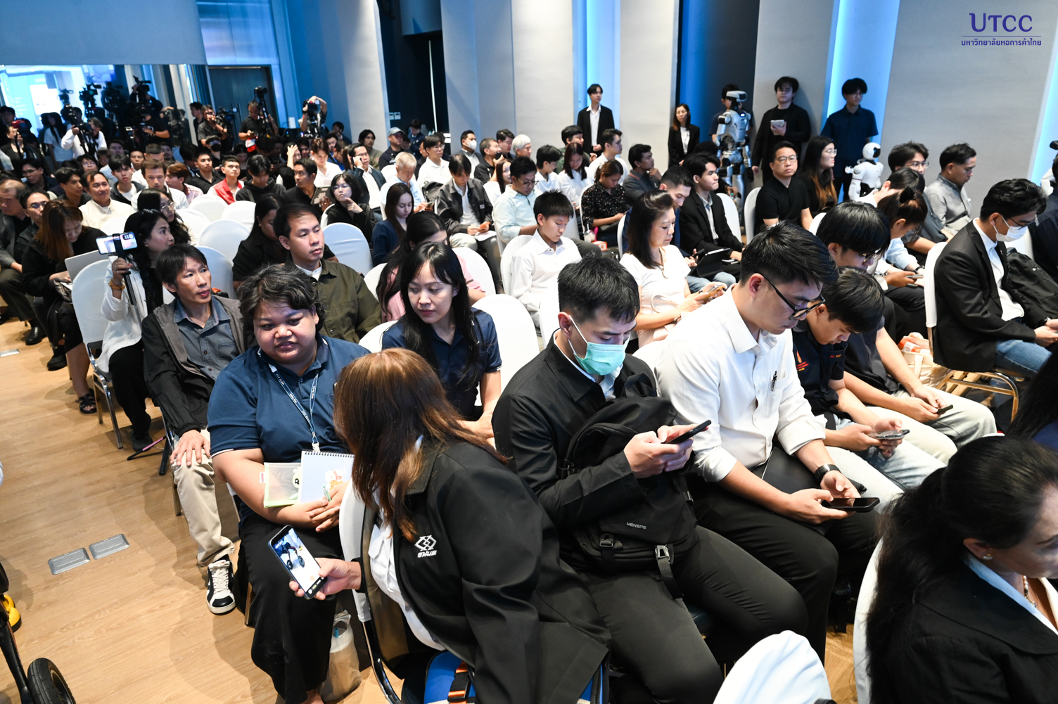 ม.หอการค้าไทย เปิดโครงการ UTCC AI Institute ศูนย์กลางการพัฒนา AI เพื่อธุรกิจ พร้อมลงนาม MOU พันธมิตรทั้งระบบนิเวศ