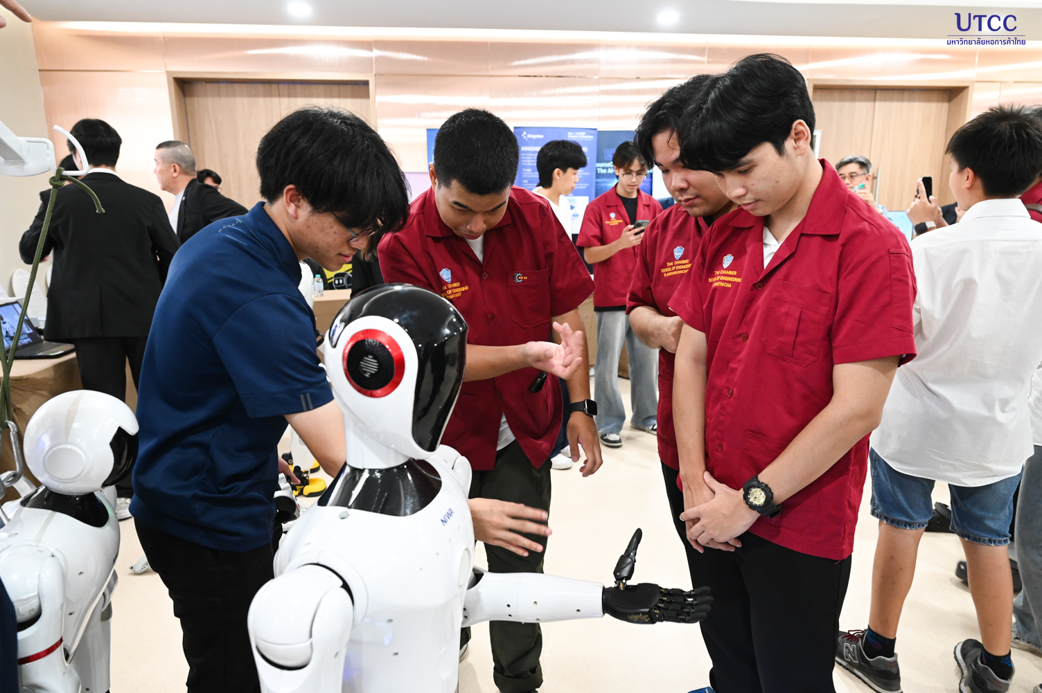 ม.หอการค้าไทย เปิดโครงการ UTCC AI Institute ศูนย์กลางการพัฒนา AI เพื่อธุรกิจ พร้อมลงนาม MOU พันธมิตรทั้งระบบนิเวศ