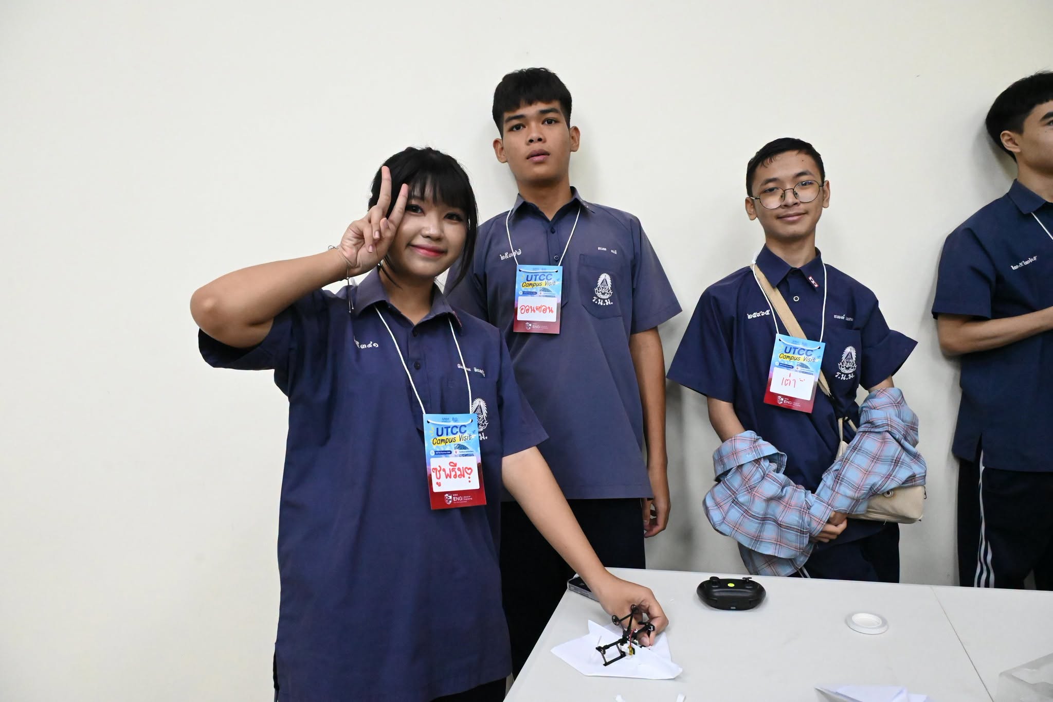 วิศวกรรมศาสตร์ UTCC จัด Campus Visit เปิดประสบการณ์นักเรียนราชวินิตมัธยม ผ่าน Workshop เครื่องบินกระดาษบังคับวิทยุ