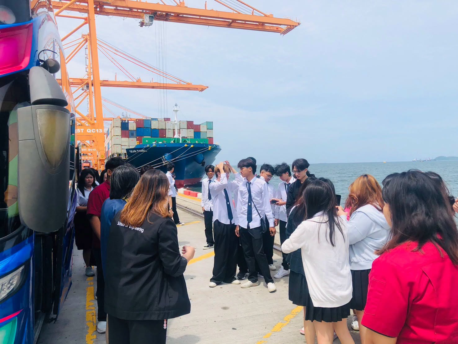 นักศึกษาวิศวกรรมศาสตร์ UTCC ศึกษาดูงาน KLN Seaport แหลมฉบัง เปิดประสบการณ์โลจิสติกส์และอุตสาหกรรมจริง