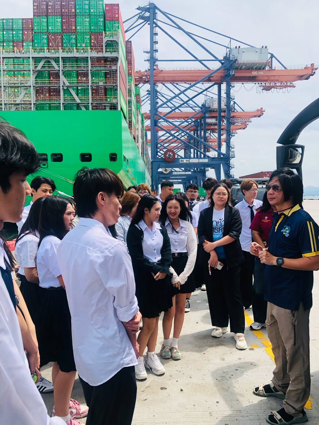 นักศึกษาวิศวกรรมศาสตร์ UTCC ศึกษาดูงาน KLN Seaport แหลมฉบัง เปิดประสบการณ์โลจิสติกส์และอุตสาหกรรมจริง