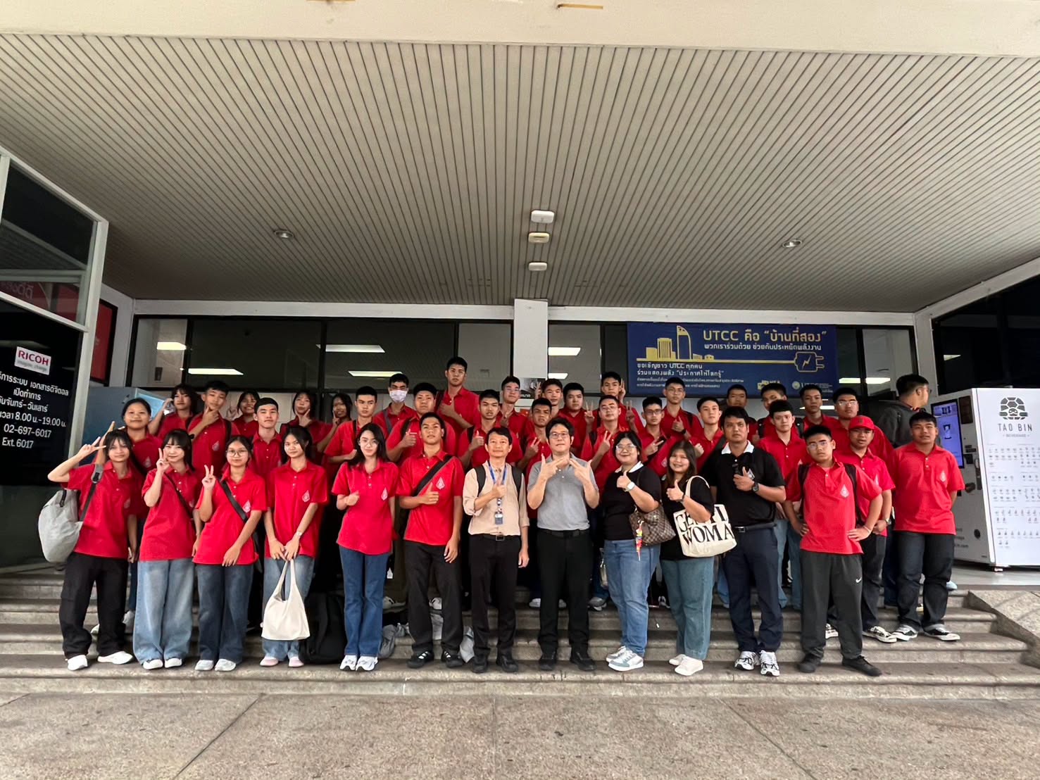 วิศวกรรมศาสตร์ UTCC เปิด Workshop Arduino–ESP32 ให้นักเรียนห้องเรียน AI สตรีวิทยา 2 ทดลองควบคุมแขนกล